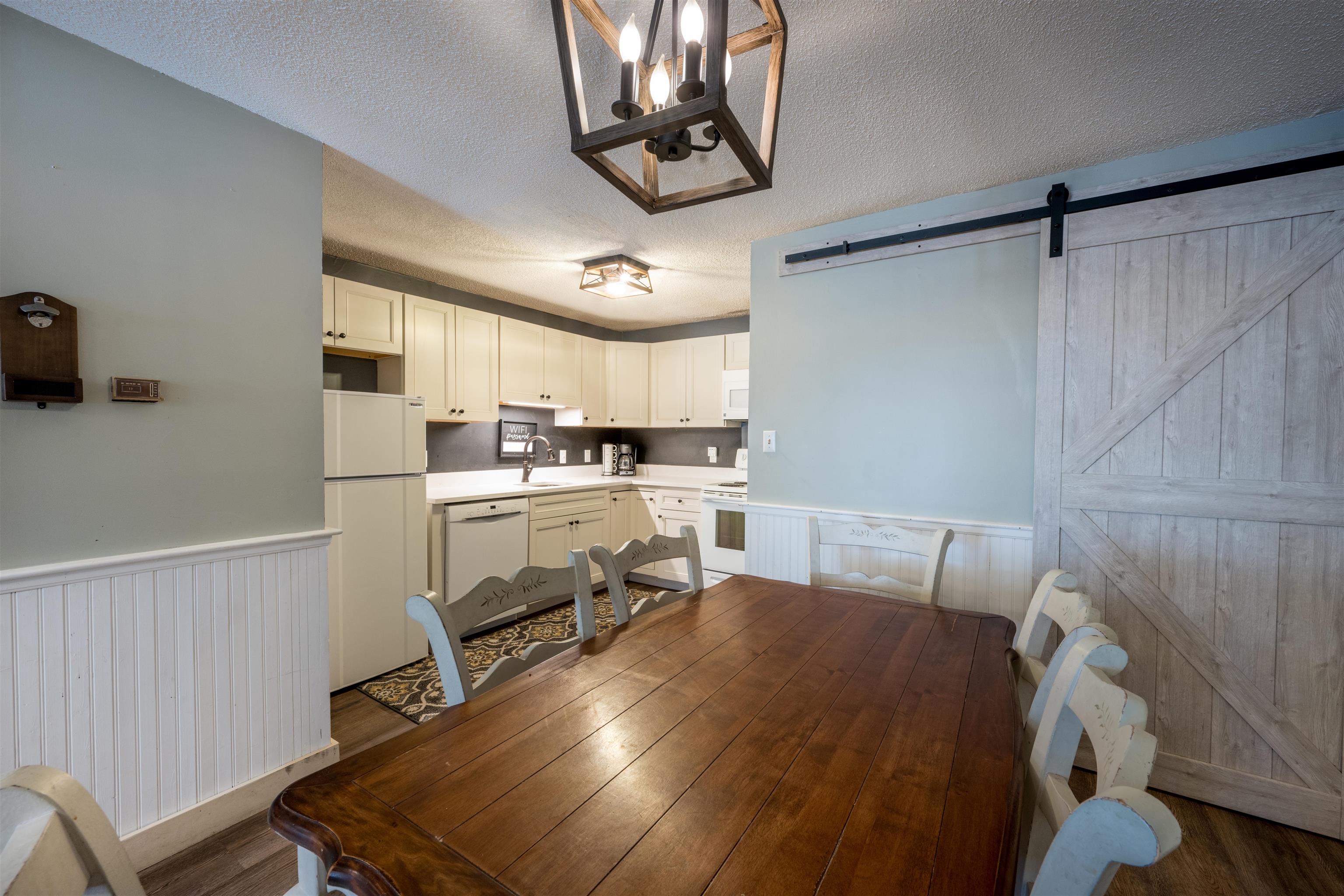 1163 Baker Turn, Unit 2A Hartford, VT 05059 - Photo 10 of 16