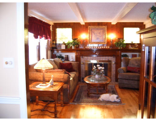 47 Howie Road Braintree, MA 02184 - Photo 6 of 10 Gallery Image 6