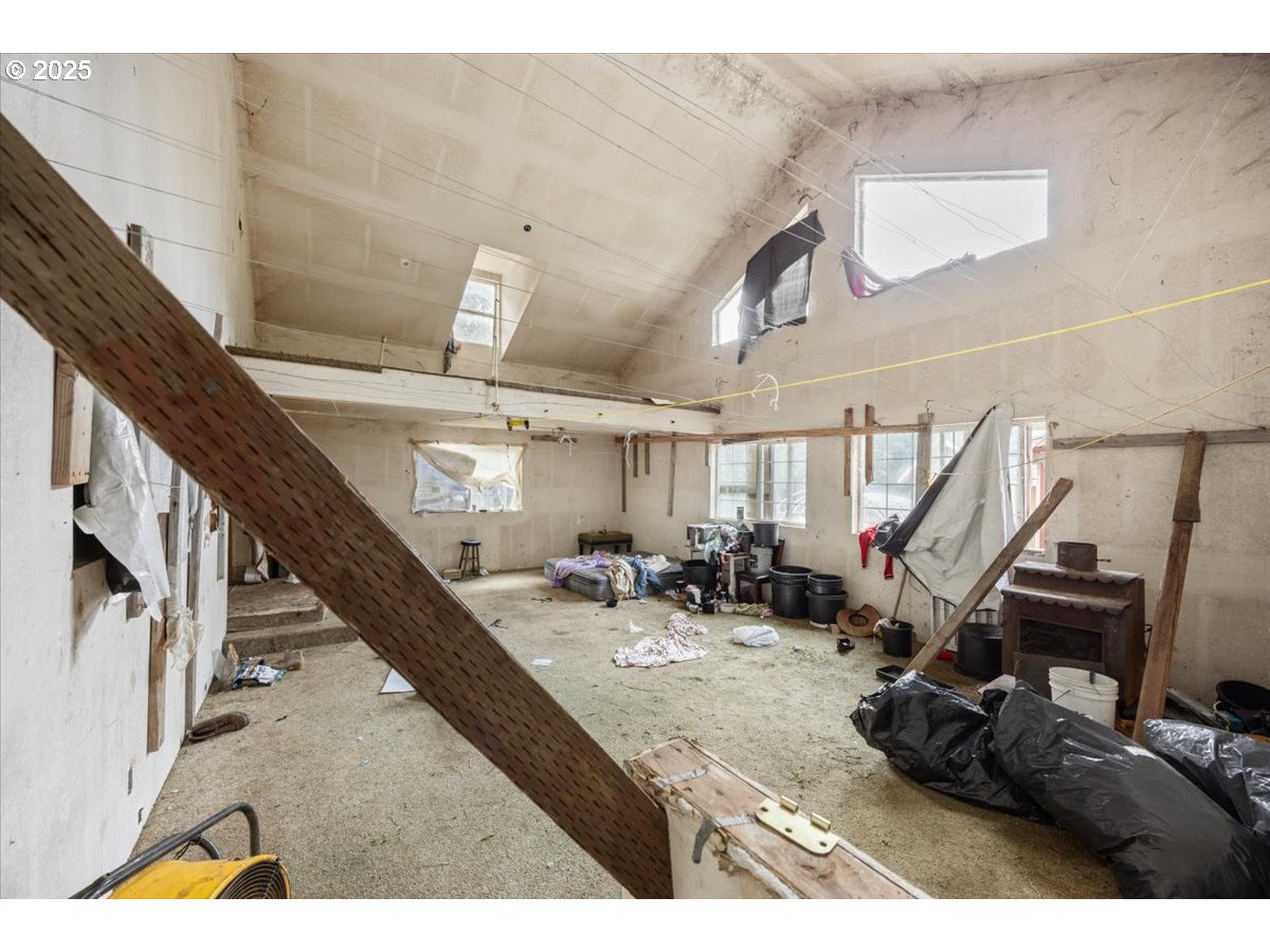 571 Briar Lane Selma, OR 97538 - Photo 4 of 17