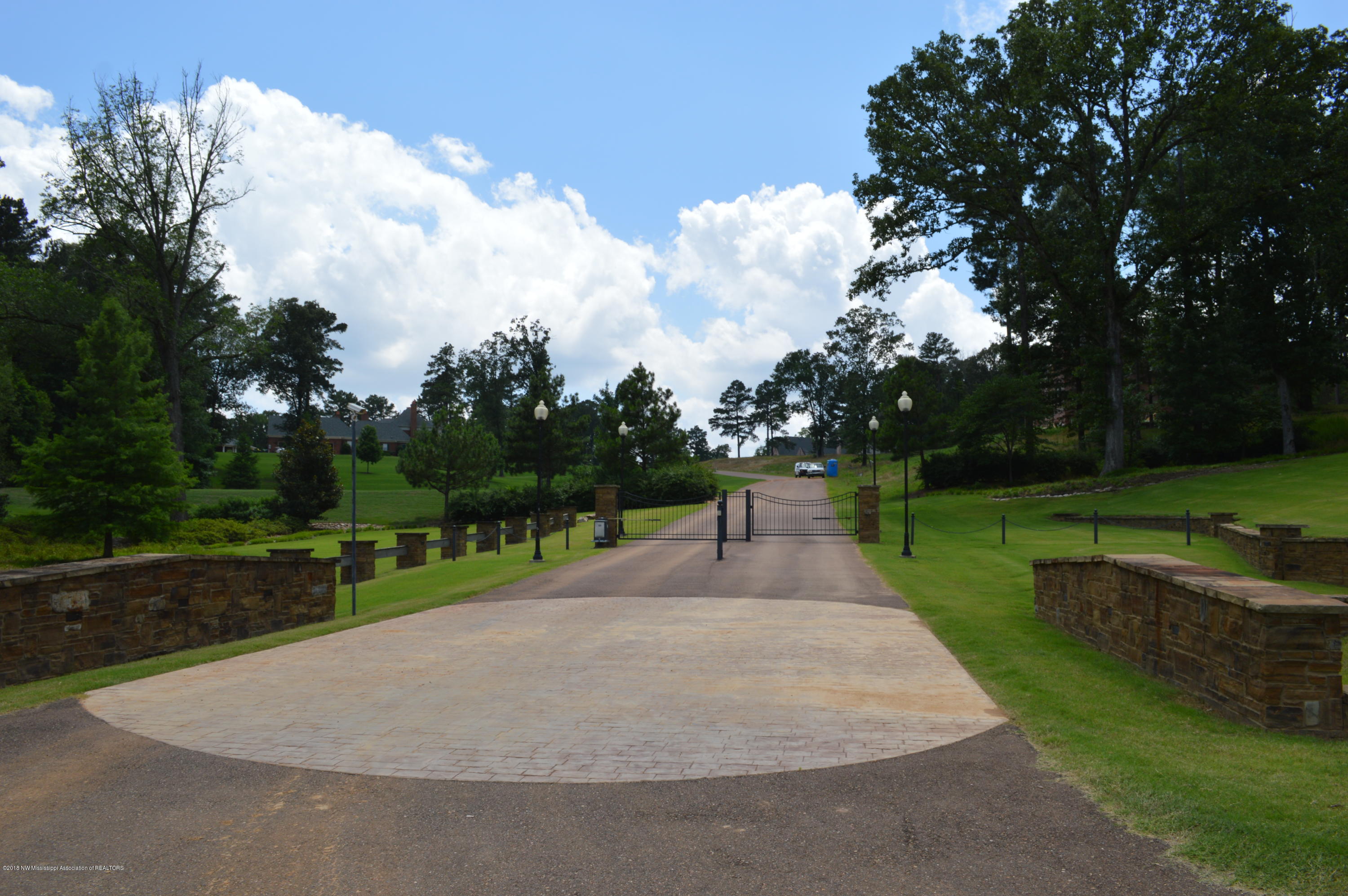 2818 Plank Road Hernando, MS 38632 - Photo 12 of 15 Gated Entry