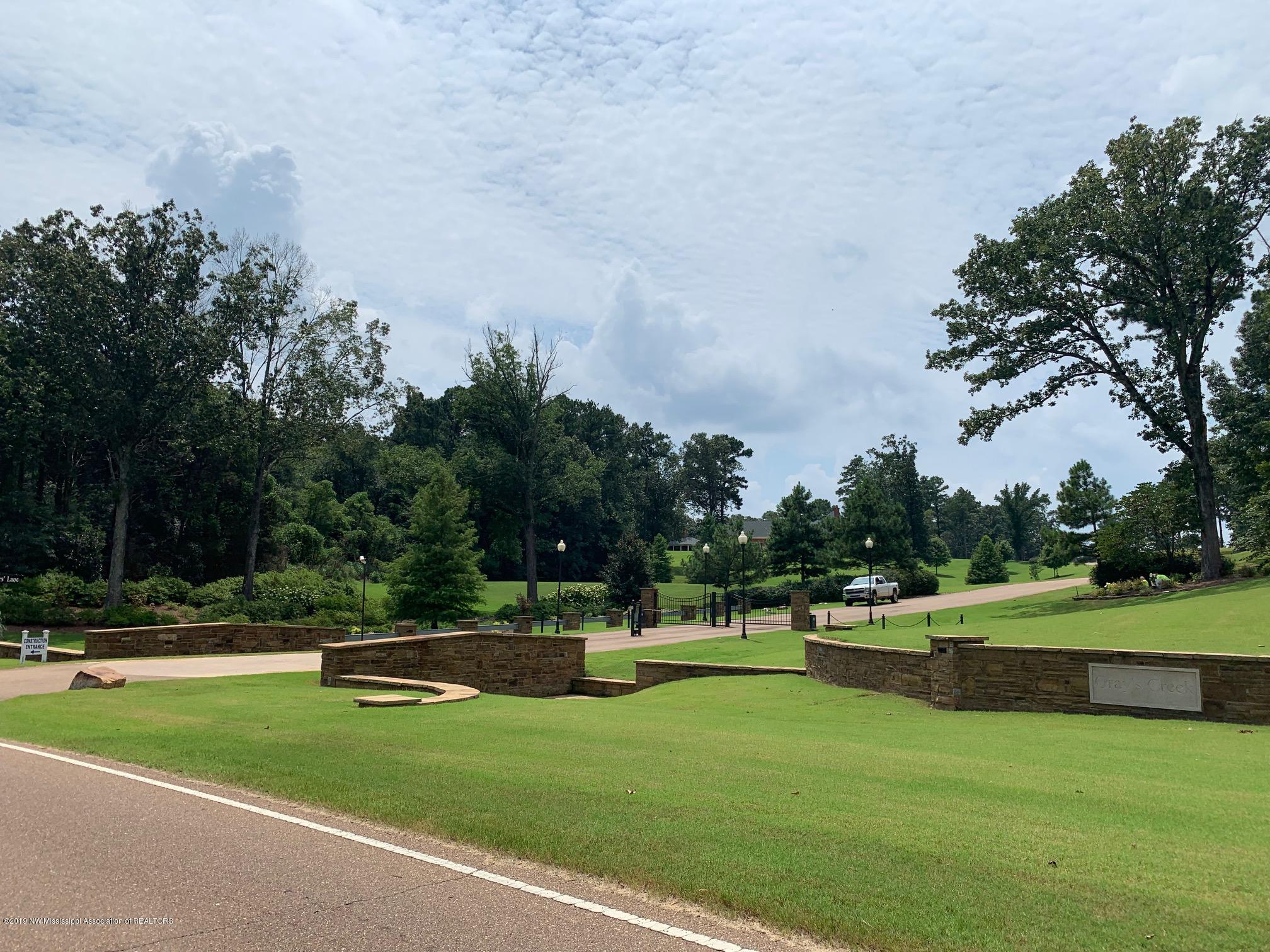 2818 Plank Road Hernando, MS 38632 - Photo 2 of 15 Entrance