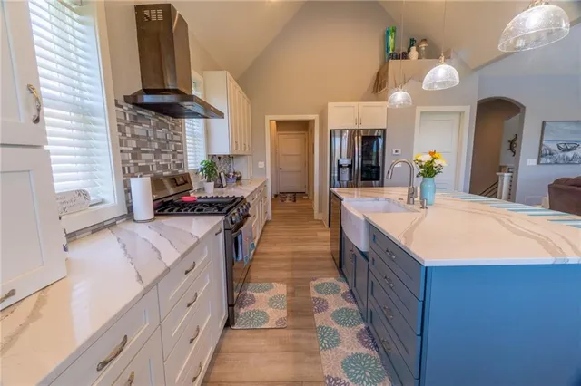 $1,185,000 | 114 Goose Court, Altamont, MO 64620