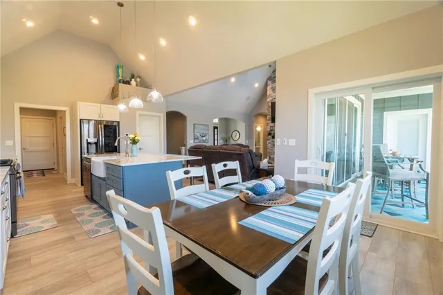 $1,185,000 | 114 Goose Court, Altamont, MO 64620