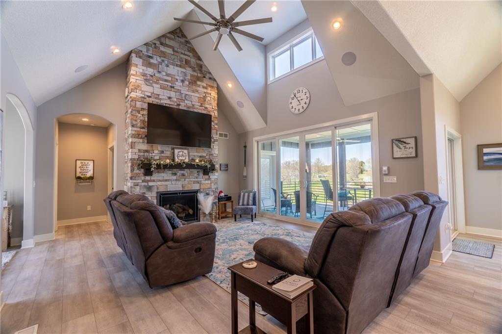 114 Goose Court Altamont, MO 64620 - Photo 24 of 70