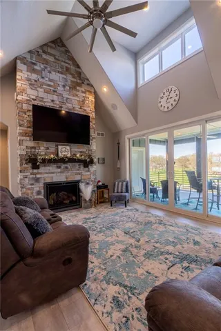 $1,185,000 | 114 Goose Court, Altamont, MO 64620