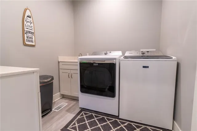 $1,185,000 | 114 Goose Court, Altamont, MO 64620