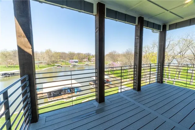 $1,185,000 | 114 Goose Court, Altamont, MO 64620