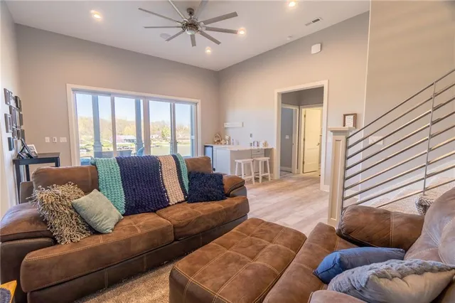 $1,185,000 | 114 Goose Court, Altamont, MO 64620