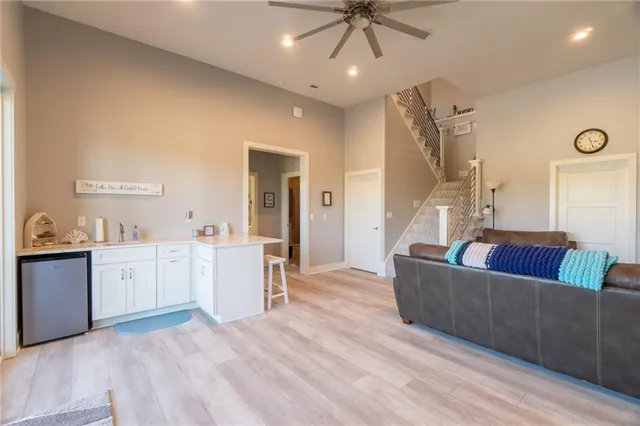 $1,185,000 | 114 Goose Court, Altamont, MO 64620