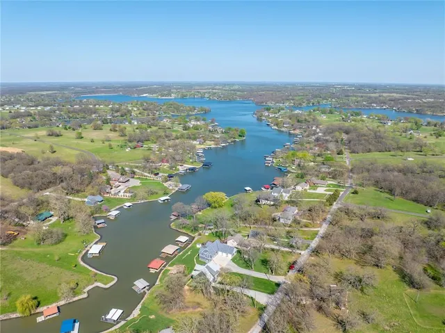 $1,185,000 | 114 Goose Court, Altamont, MO 64620