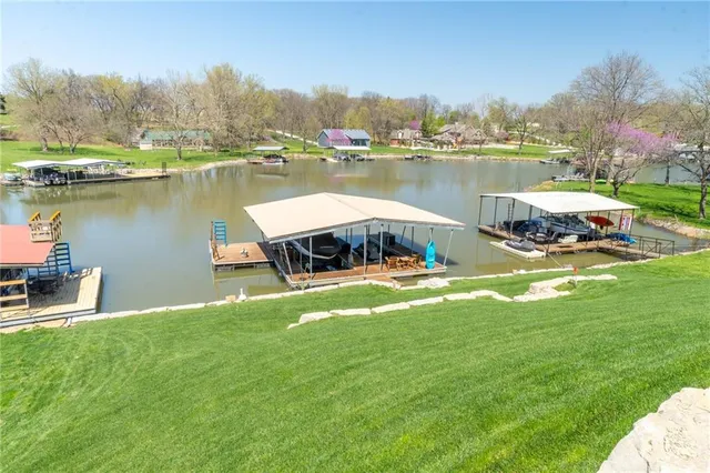 $1,185,000 | 114 Goose Court, Altamont, MO 64620
