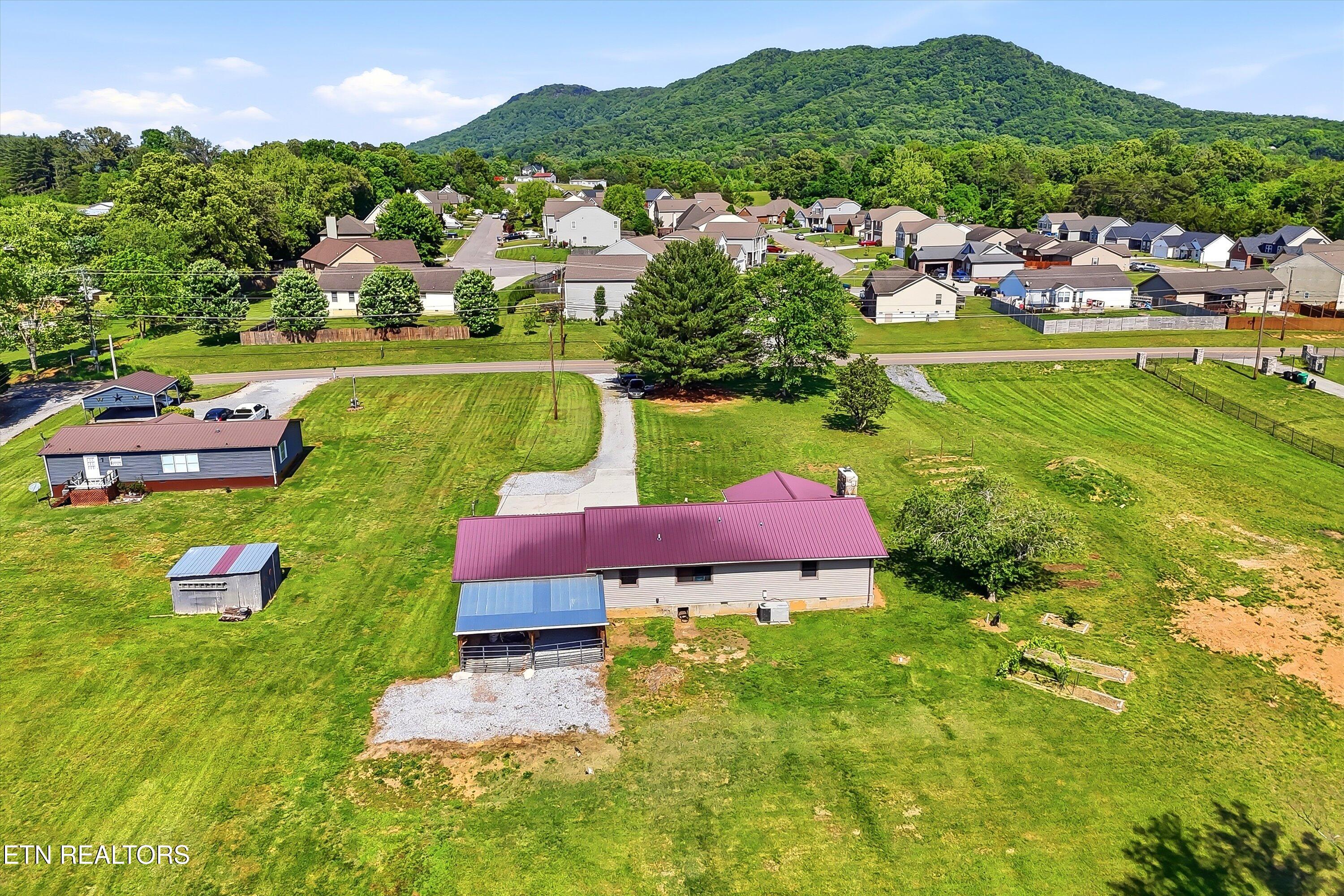 5321 Roberts Road Corryton, TN 37721 - Photo 32 of 43 32-5321 Roberts Rd-32