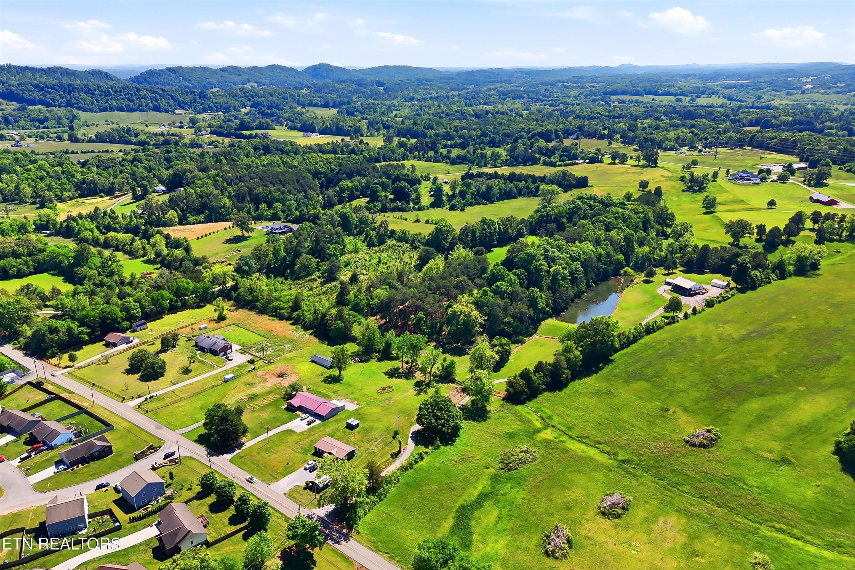 5321 Roberts Road Corryton, TN 37721 - Photo 37 of 43 38-5321 Roberts Rd-38