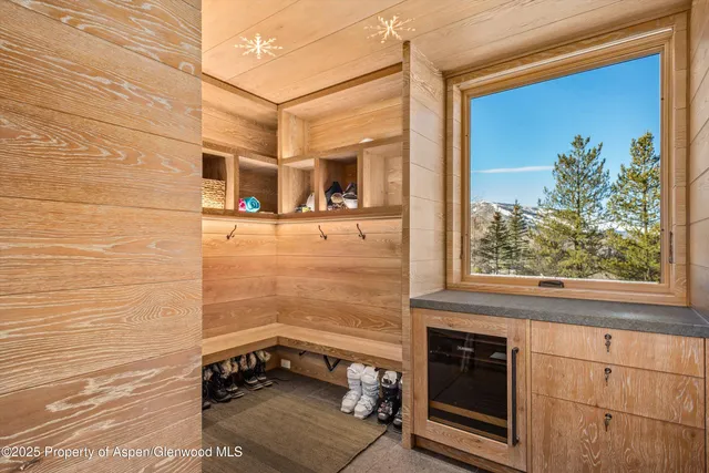 $125,000 | 549 Walnut Street, Aspen, CO 81611