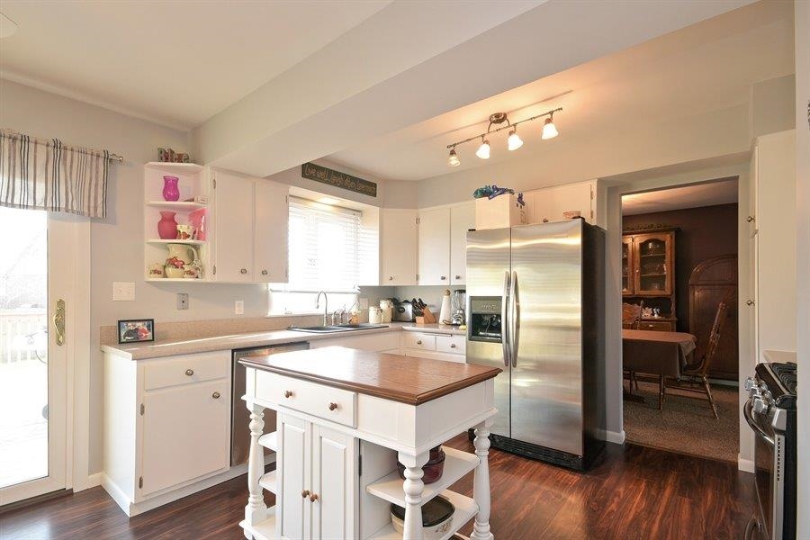 9959 Redbud Road Munster, IN 46321 - Photo 4 of 10 900x600