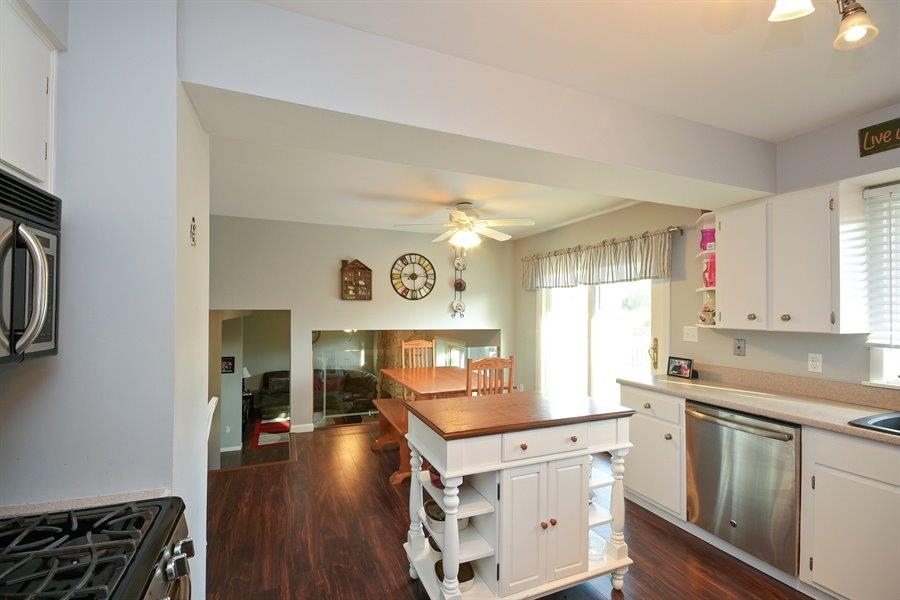 9959 Redbud Road Munster, IN 46321 - Photo 5 of 10 900x600