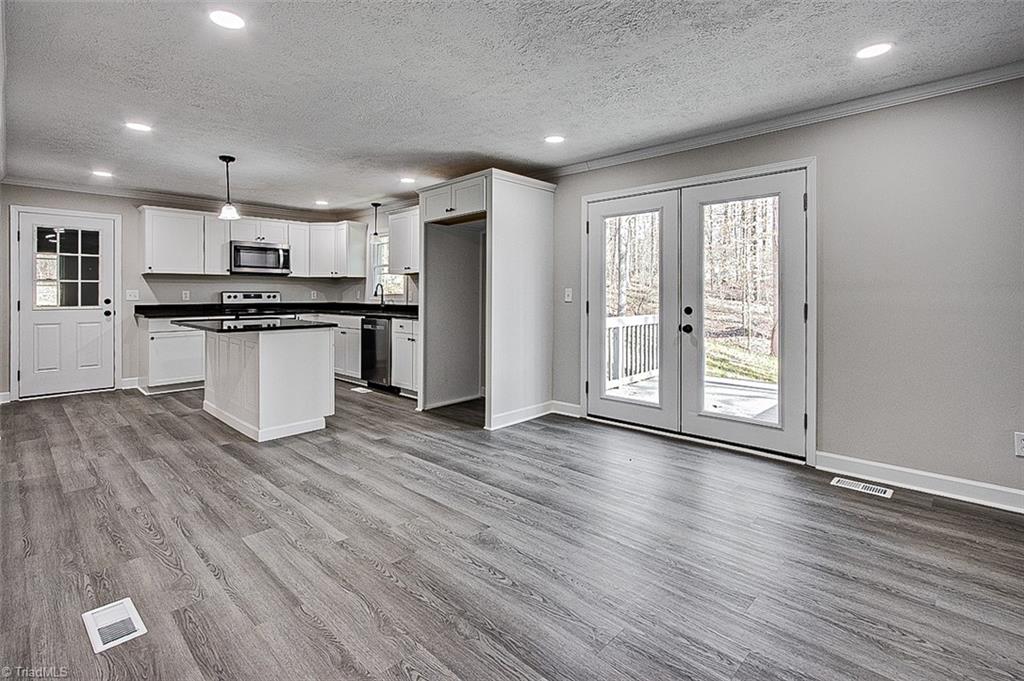 2904 South Jim Minor Road Mebane, NC 27302 - Photo 9 of 40 Gallery Image 9