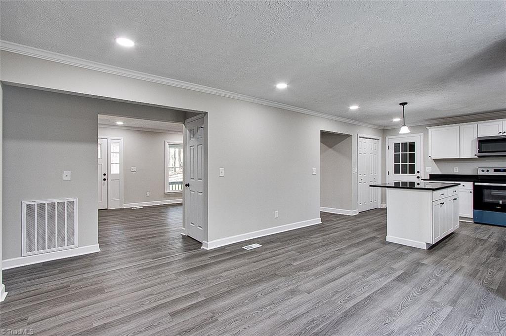 2904 South Jim Minor Road Mebane, NC 27302 - Photo 10 of 40 Gallery Image 10