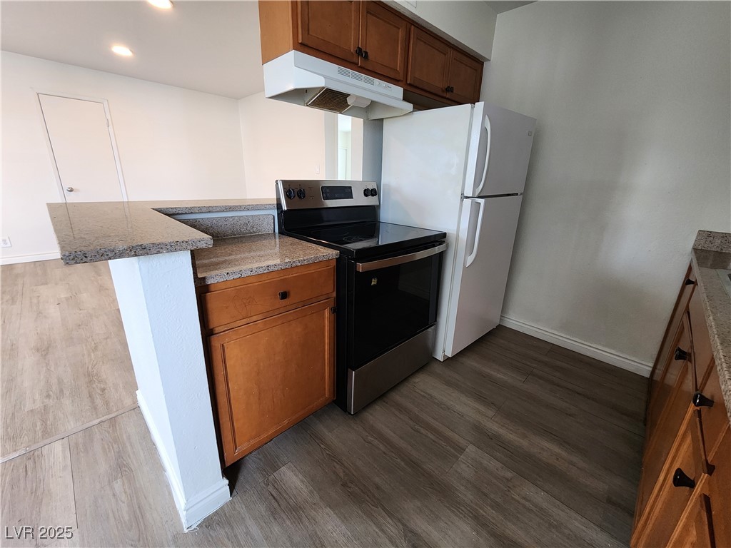 504 Calcaterra Circle, Unit F Las Vegas, NV 89119 - Photo 2 of 10