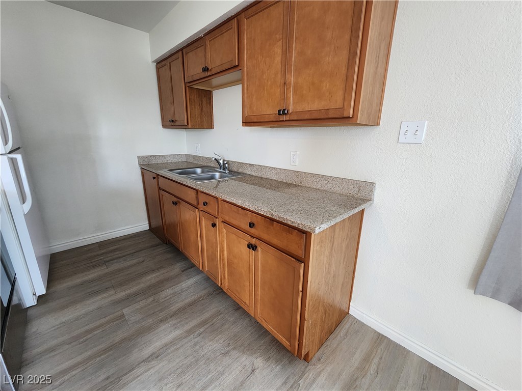 504 Calcaterra Circle, Unit F Las Vegas, NV 89119 - Photo 3 of 10