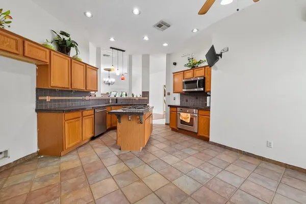 $2,300 | 3807 Stableridge Drive, Houston, TX 77014