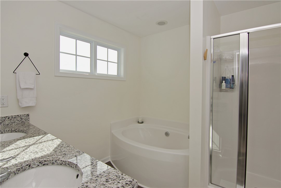 152 Adger Road Pendleton, SC 29670 - Photo 21 of 41 Master Bath