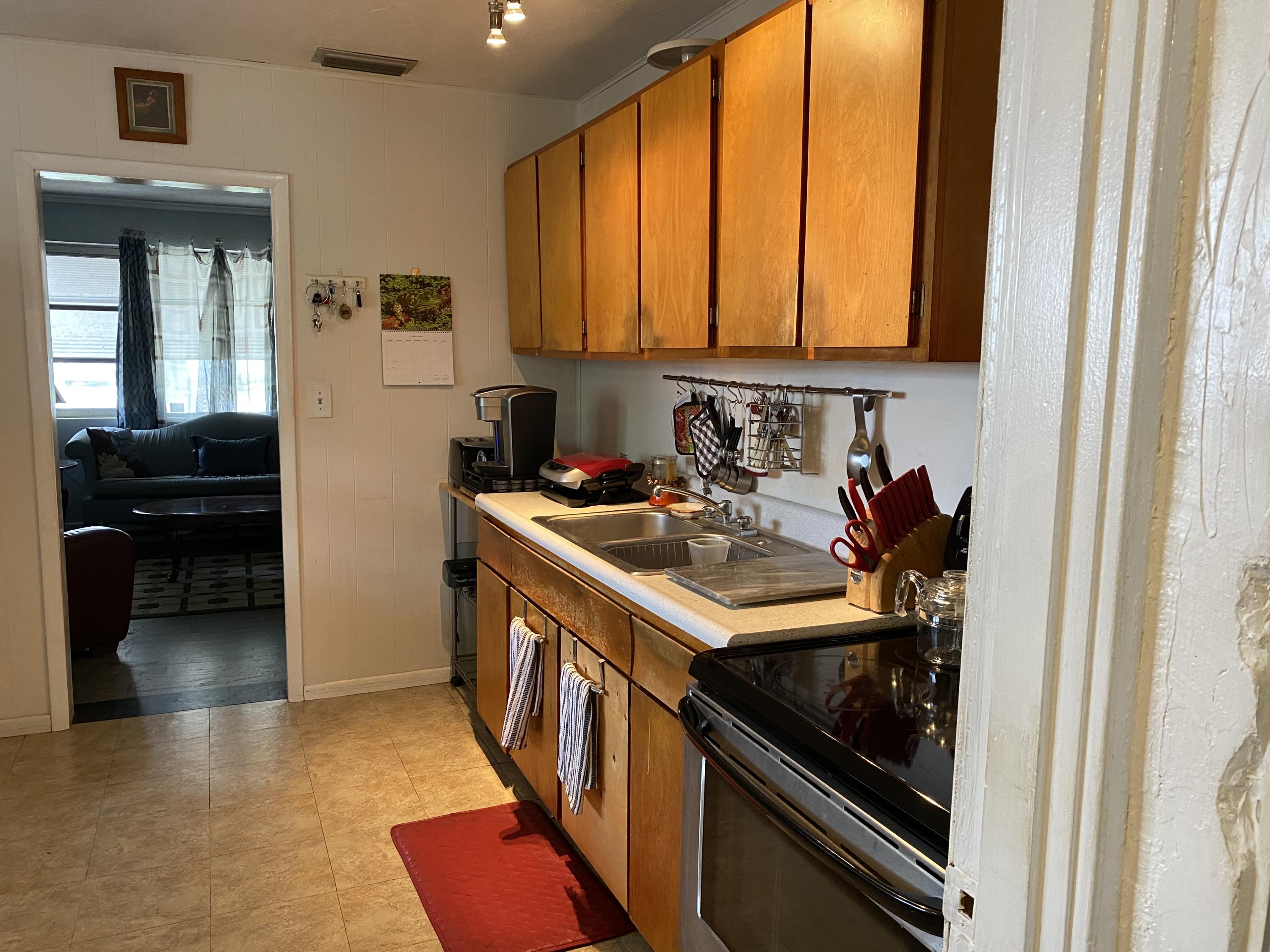 428 Cherry Road West Palm Beach, FL 33409 - Photo 12 of 17 IMG_5452