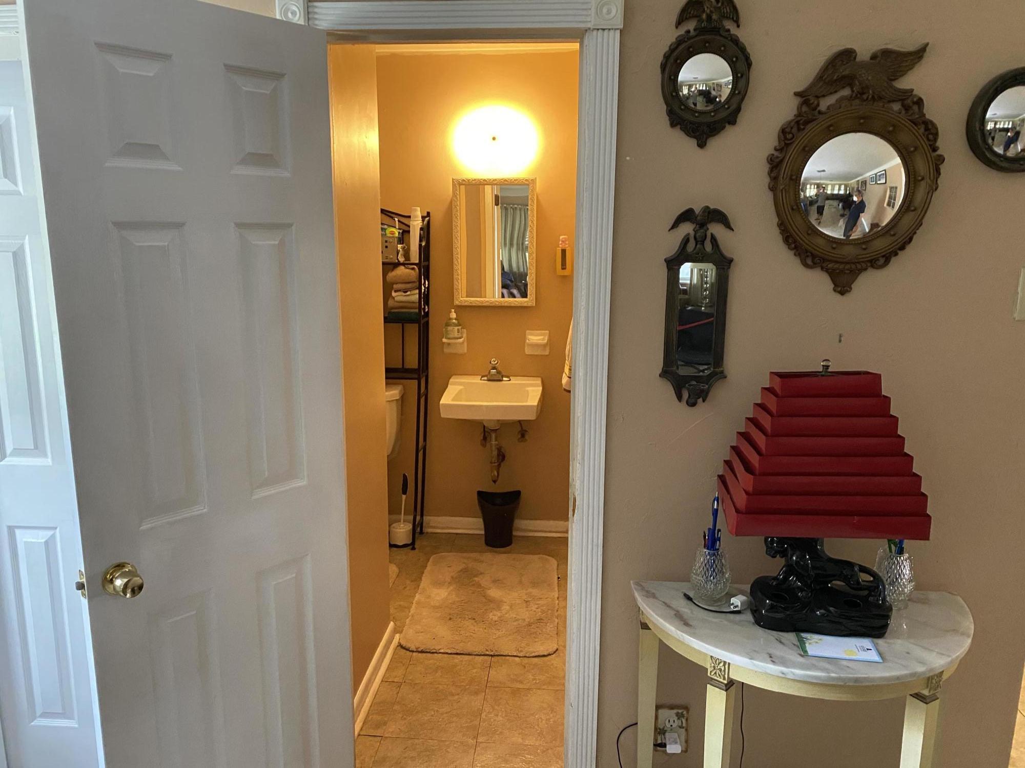 428 Cherry Road West Palm Beach, FL 33409 - Photo 9 of 17 IMG_5446