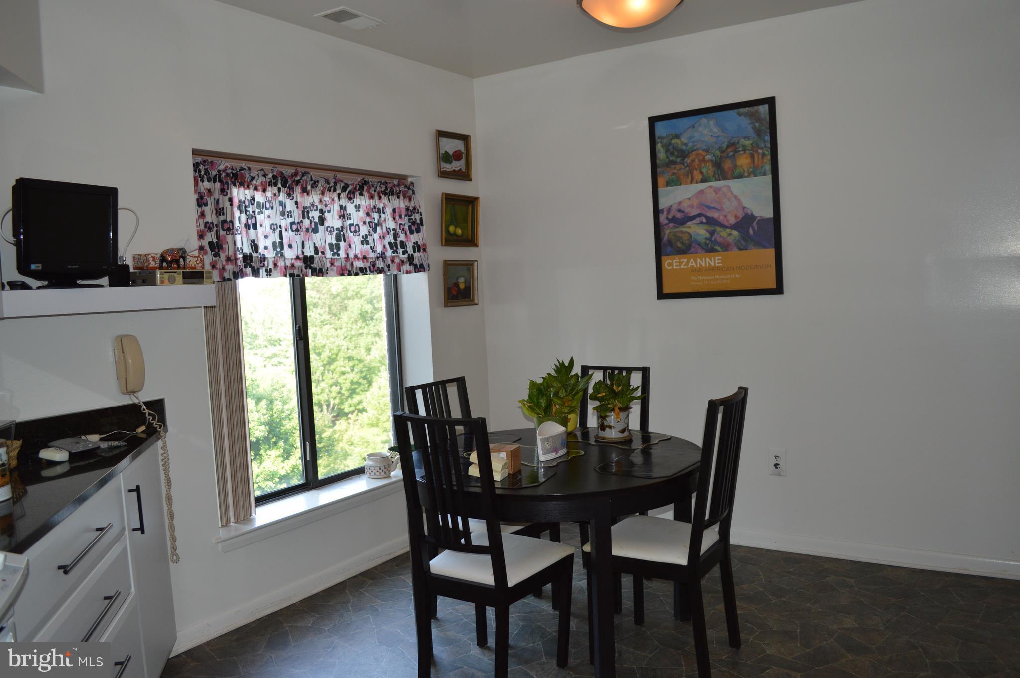 3021 Fallstaff Road, Unit 601B Baltimore, MD 21209 - Photo 7 of 18 Kitchen