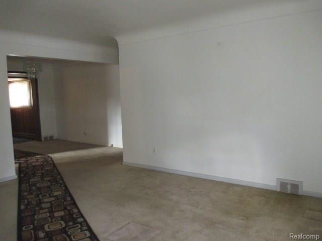 21731 Ridgedale Street Oak Park, MI 48237 - Photo 7 of 14