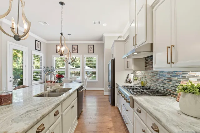 $740,000 | 104 Dawning Rays Court, Conroe, TX 77304