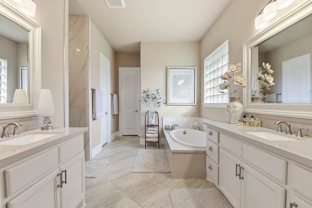 $740,000 | 104 Dawning Rays Court, Conroe, TX 77304