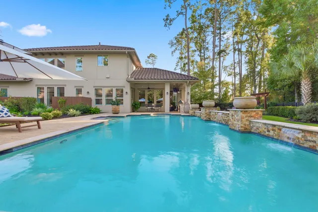 $740,000 | 104 Dawning Rays Court, Conroe, TX 77304