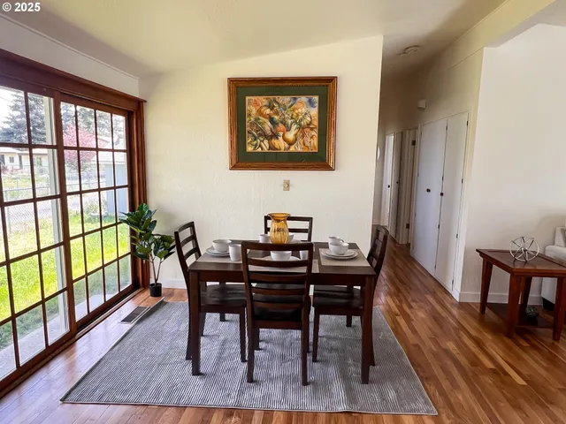 $399,900 | 1214 Northeast Loper Avenue, Prineville, OR 97754