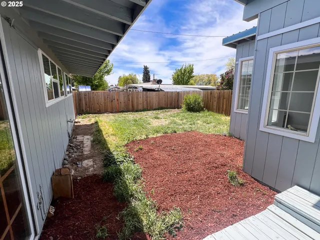 $399,900 | 1214 Northeast Loper Avenue, Prineville, OR 97754