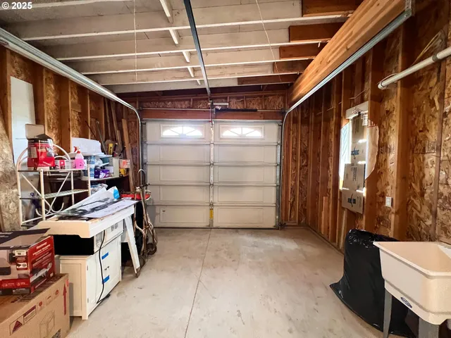 $399,900 | 1214 Northeast Loper Avenue, Prineville, OR 97754