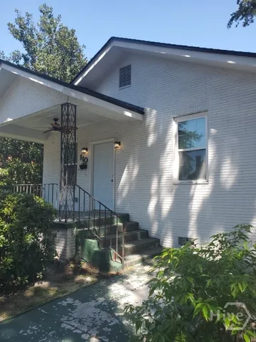 $2,000 | 110 West 51st Street, Savannah, GA 31405