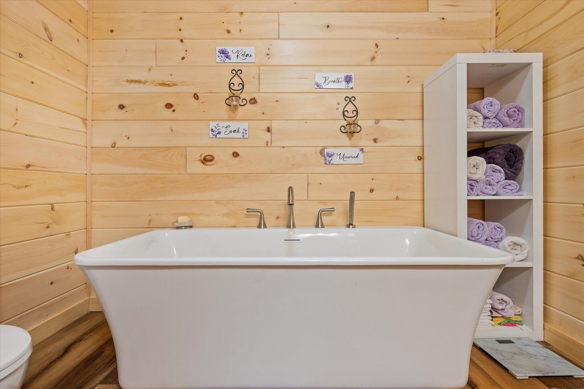 36 Seymour Cove Road Dover-Foxcroft, ME 04426 - Photo 28 of 71 35-Bathroom