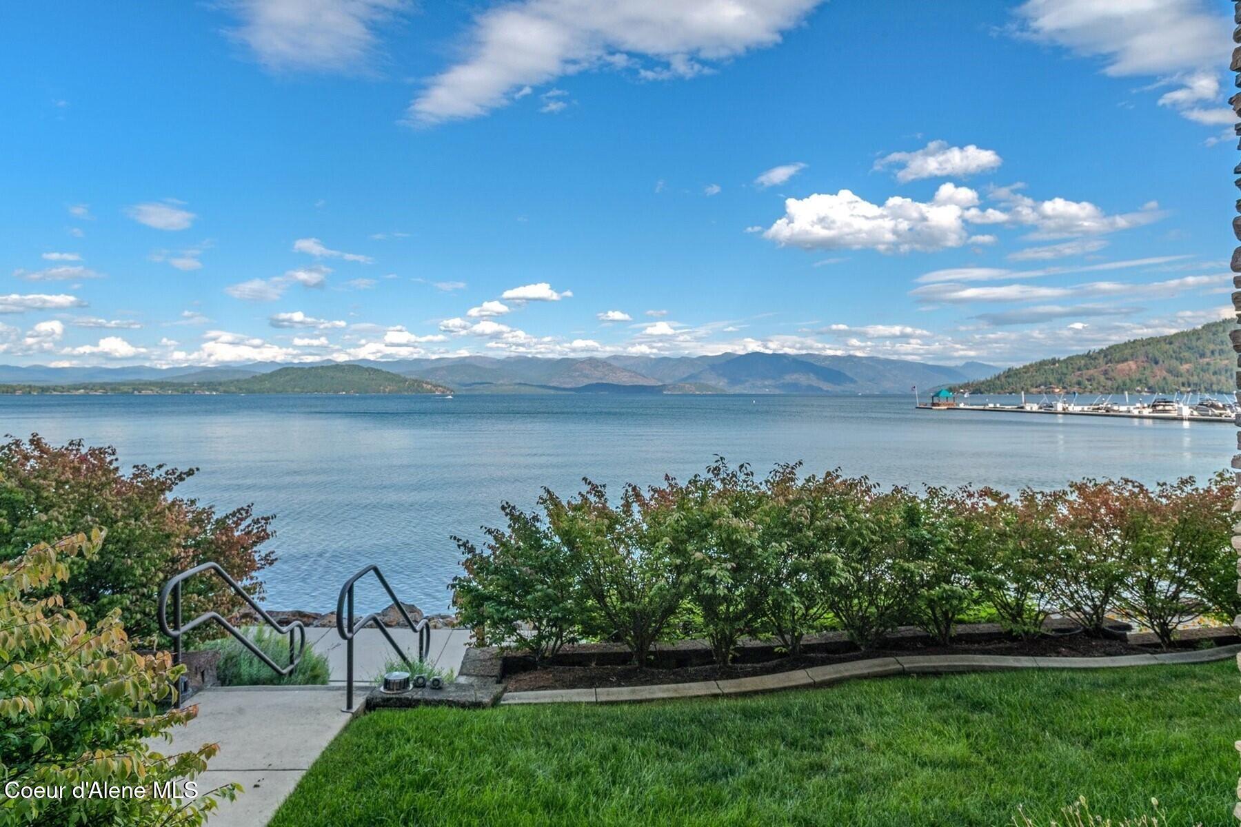 606 Sandpoint Avenue Sandpoint, ID 83864 - Photo 56 of 58 Waterfront Lawn Area