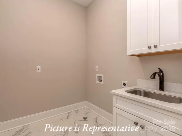 a view of utility room