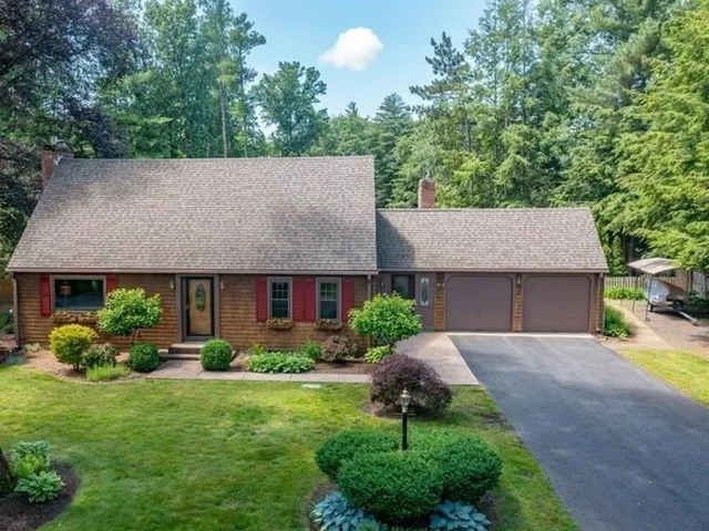$499,900 | 44 Llewellyn Drive, Westfield, MA 01085