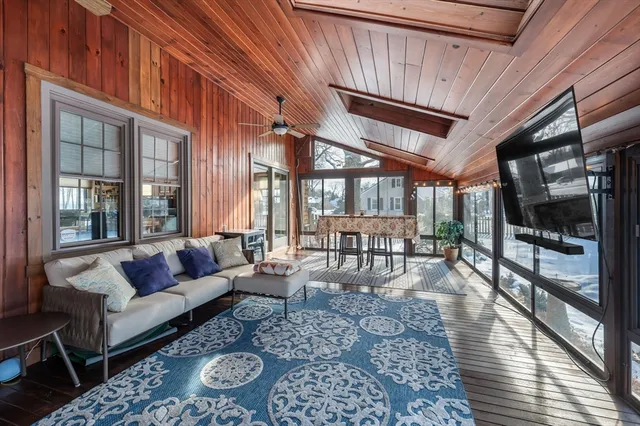 $499,900 | 44 Llewellyn Drive, Westfield, MA 01085