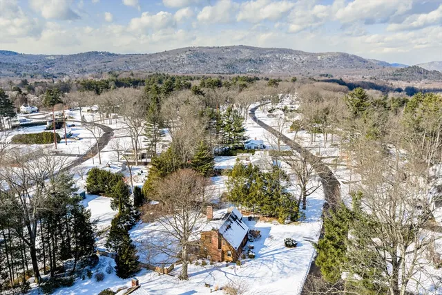 $499,900 | 44 Llewellyn Drive, Westfield, MA 01085