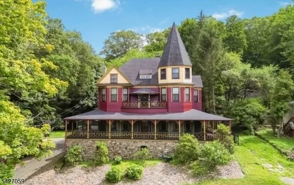 $999,000 | 506 Windemere Avenue, Mount Arlington, NJ 07856