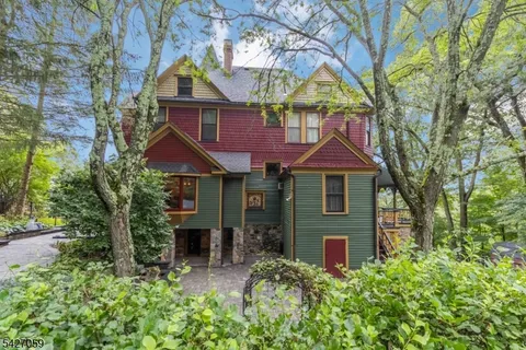 $975,000 | 506 Windemere Avenue, Mount Arlington, NJ 07856