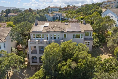 $2,300,000 | 115 Stone Tree Lane, Novato, CA 94945