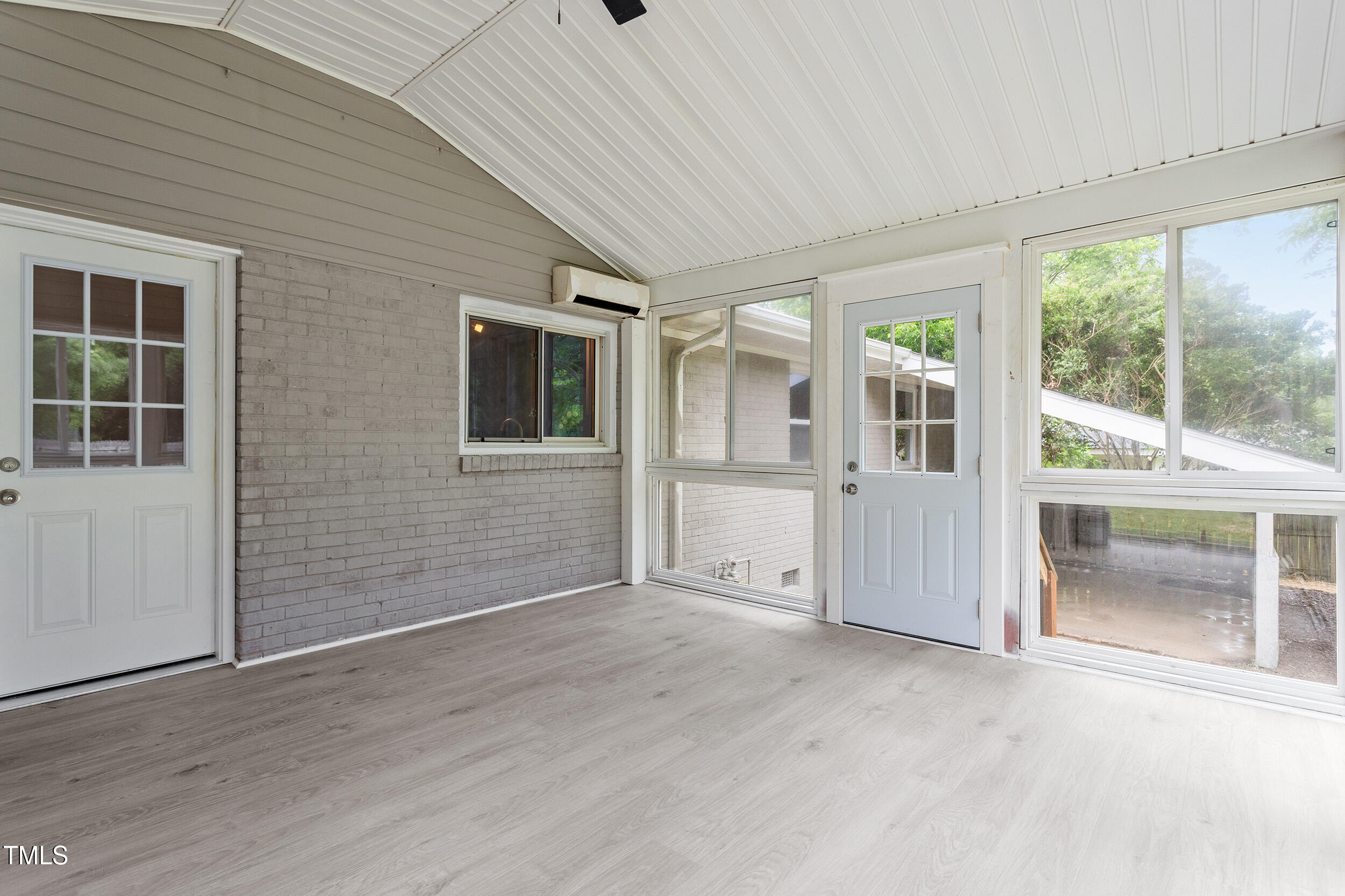 3325 Old Buffalo Road Raleigh, NC 27604 - Photo 23 of 26 an empty room with windows