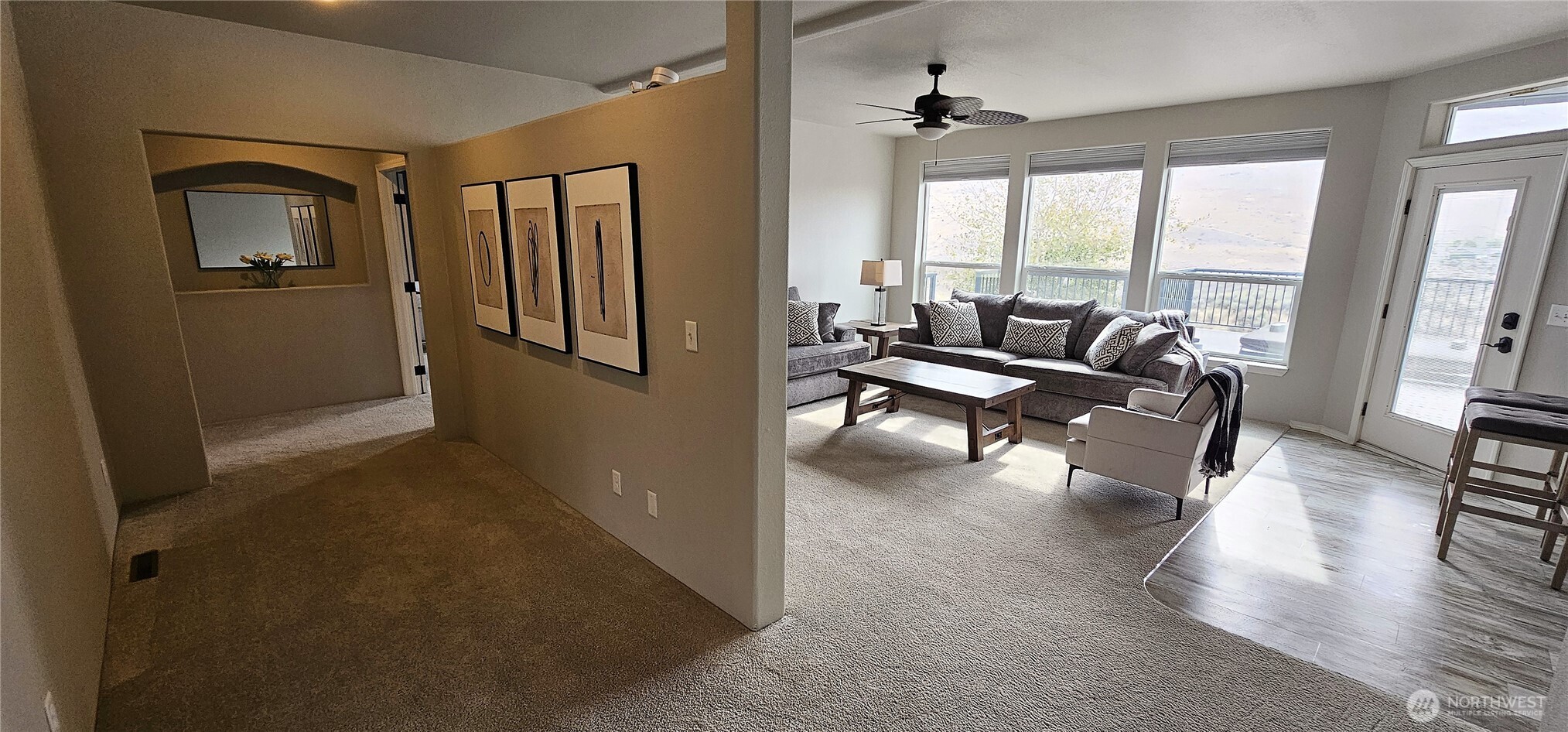 435 Maringo Road Ephrata, WA 98823 - Photo 22 of 40 a living room with furniture and large windows