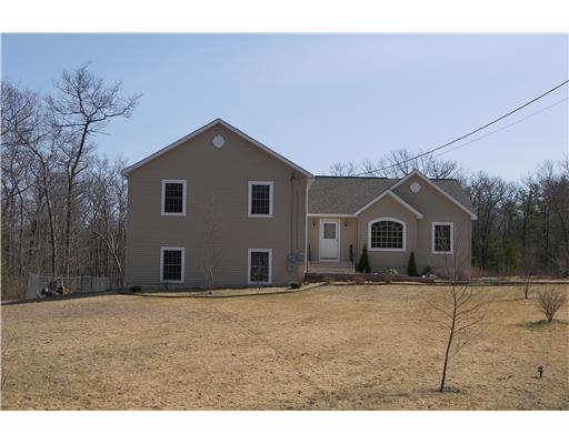 161 William Henry Road Scituate, RI 02857 - Photo 2 of 12 Exterior Front.
