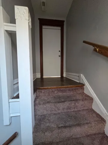 $1,600 | 2704 East 77th Street, Unit 2, Chicago, IL 60649